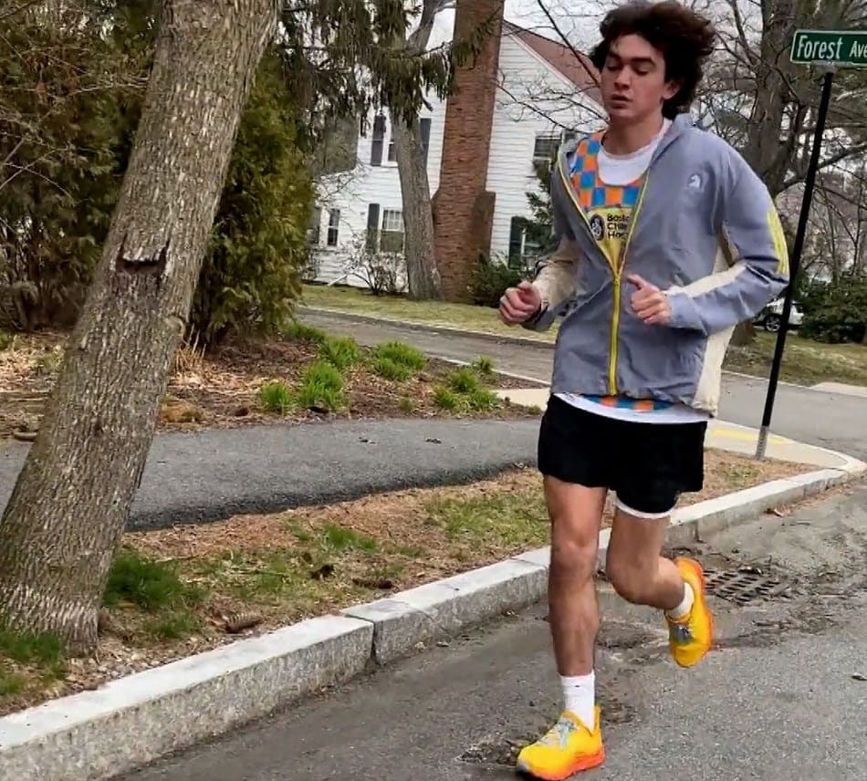 Tham gia Boston Marathon để gây quỹ cho bệnh viện đã tái sinh mình