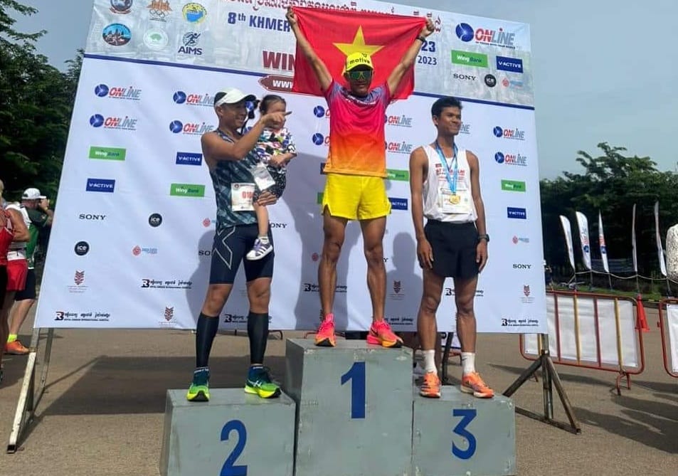 Chiến thắng kép cho Việt Nam tại giải Khmer Empire Marathon