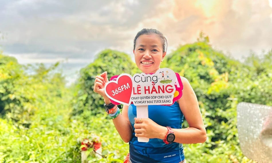 Lê Thị Hằng hoàn thành 365 lần chạy marathon trong 1 năm