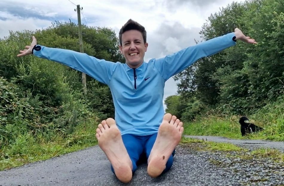 Chạy chân đất ở giải Venice Marathon để nâng cao nhận thức về bệnh tự kỷ