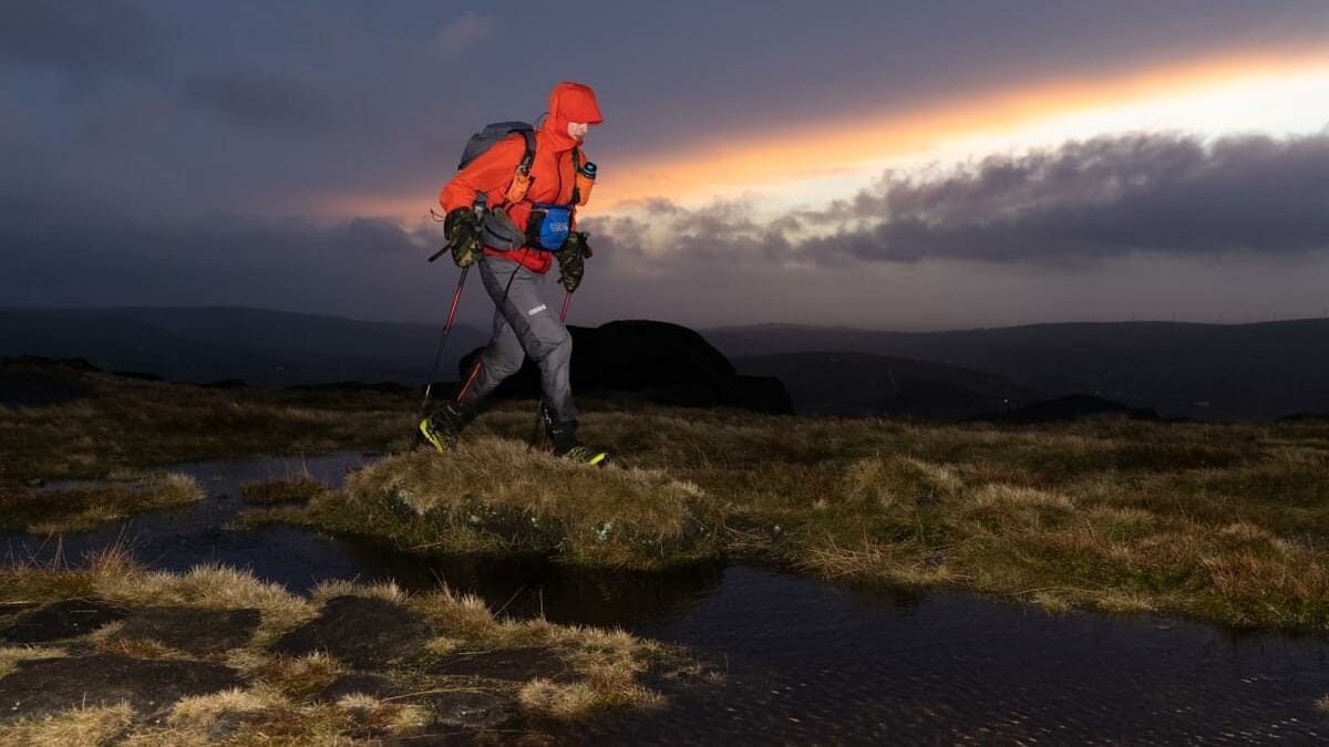 Kỷ lục “không thể bị phá” của giải Montane Winter Spine Race đã bị phá