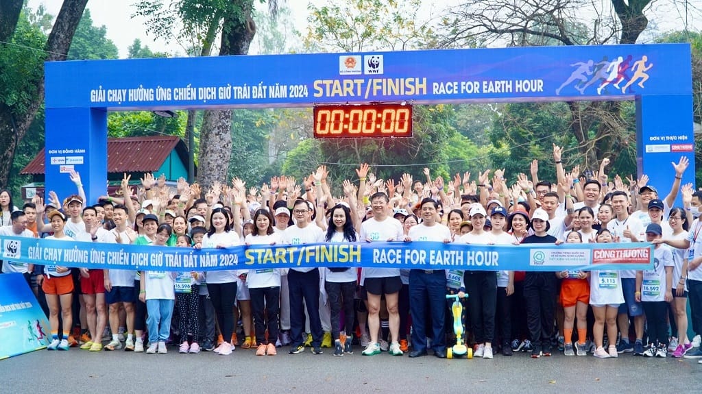 1500 runner chạy hưởng ứng phong trào tiết kiệm điện