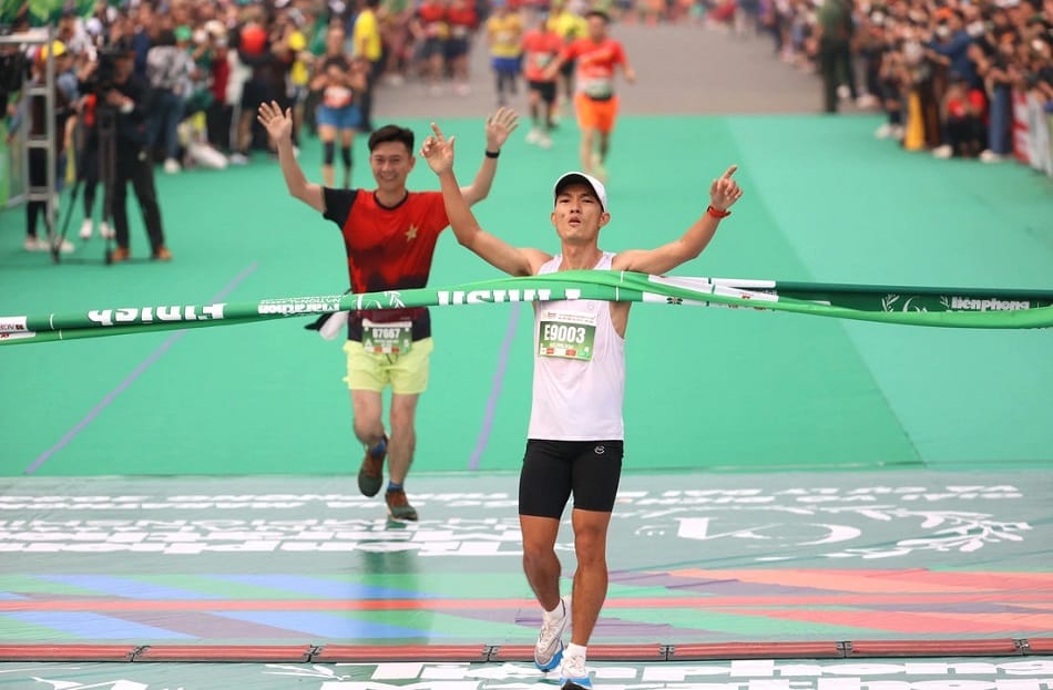 Hoàng Nguyên Thanh, Lê Thị Tuyết vô địch giải marathon quốc gia 2023