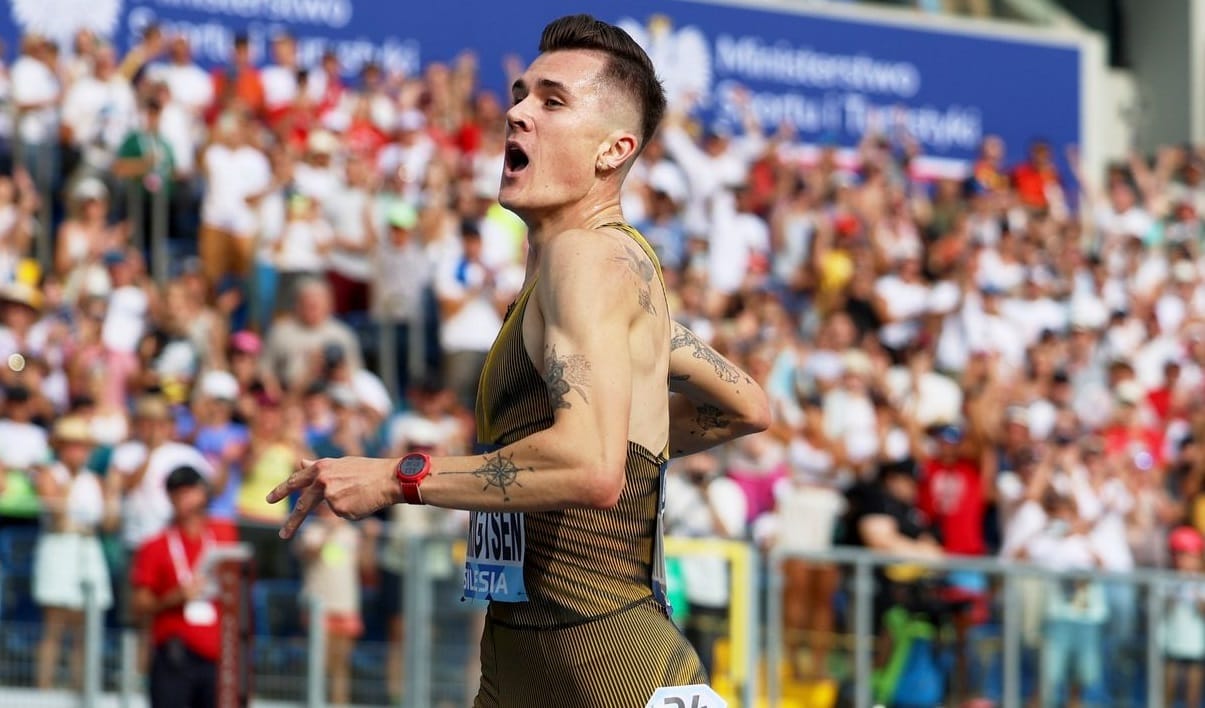 Kỷ lục tồn tại 28 năm của huyền thoại Daniel Komen bị phá