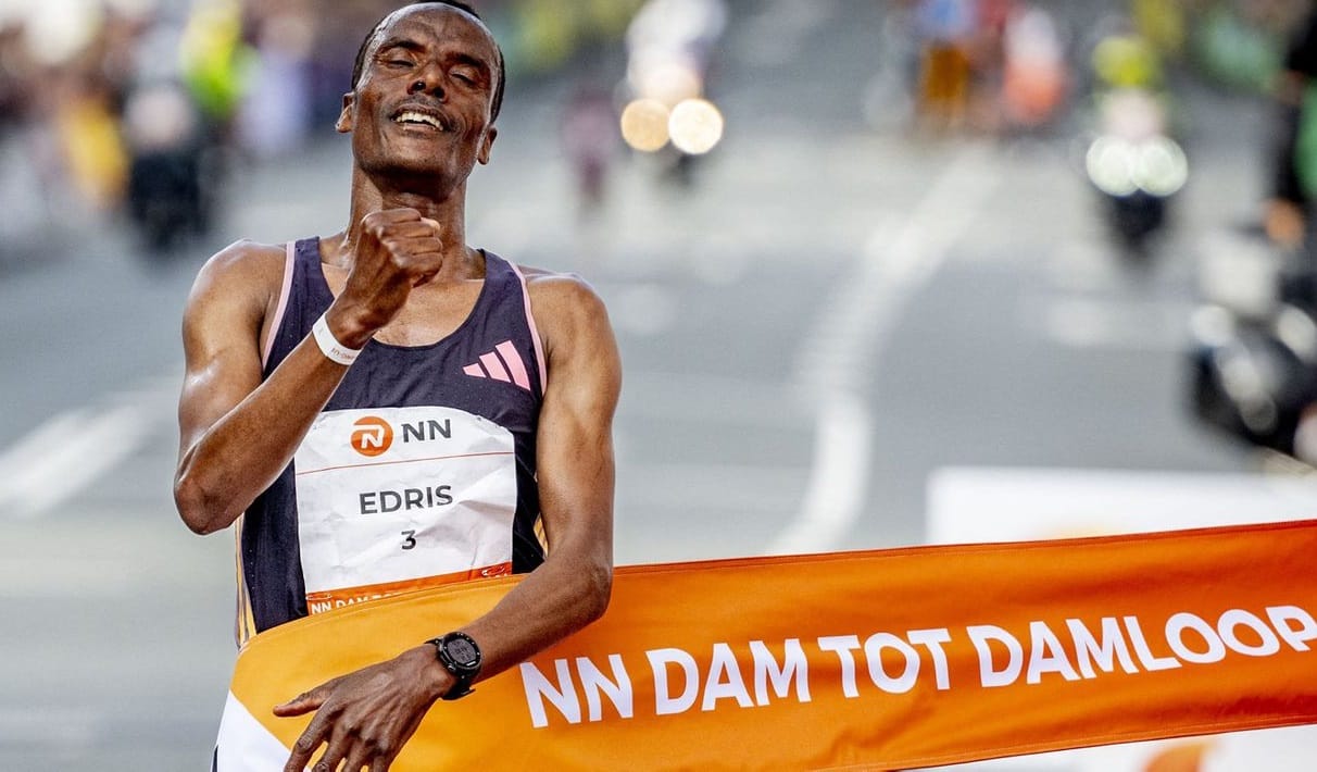 Muktar Edris thống trị giải Dam tot Damloop