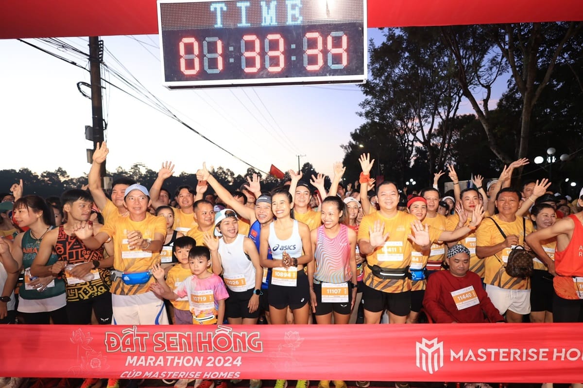 Marathon Đất Sen Hồng 2024: Tuyệt vời Huỳnh Anh Khôi
