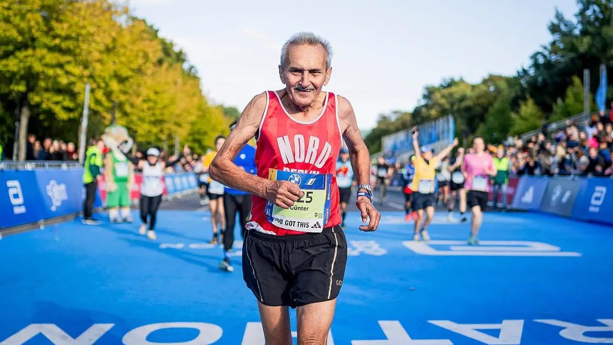 Nhà vô địch đầu tiên của Berlin Marathon lần thứ 43 tham gia giải
