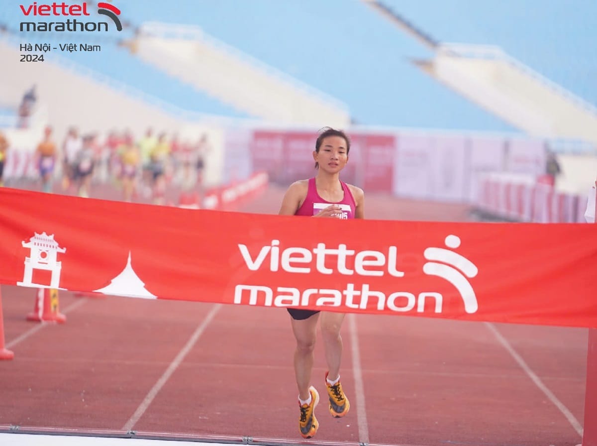 Viettel Marathon 2024 – Nguyễn Thị Oanh lại phá kỷ lục quốc gia