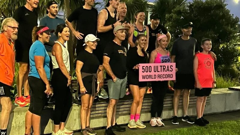 Runner nữ người New Zealand chạy 500 cữ ultra liên tục