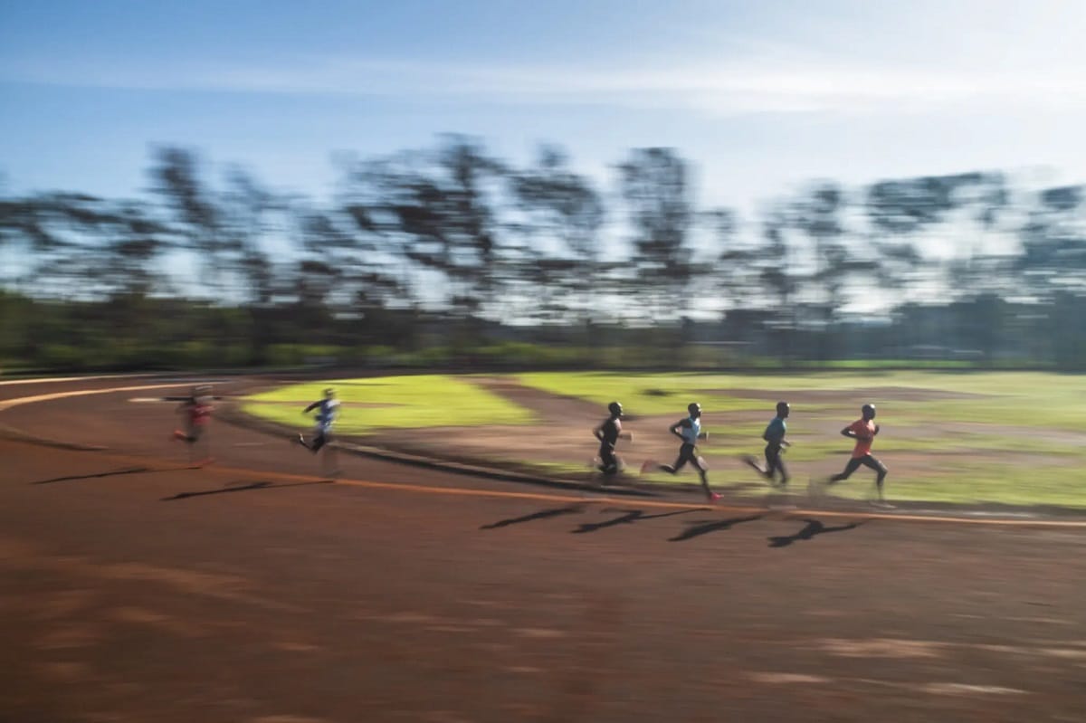 Chạy bộ Kenya trong cơn bão doping