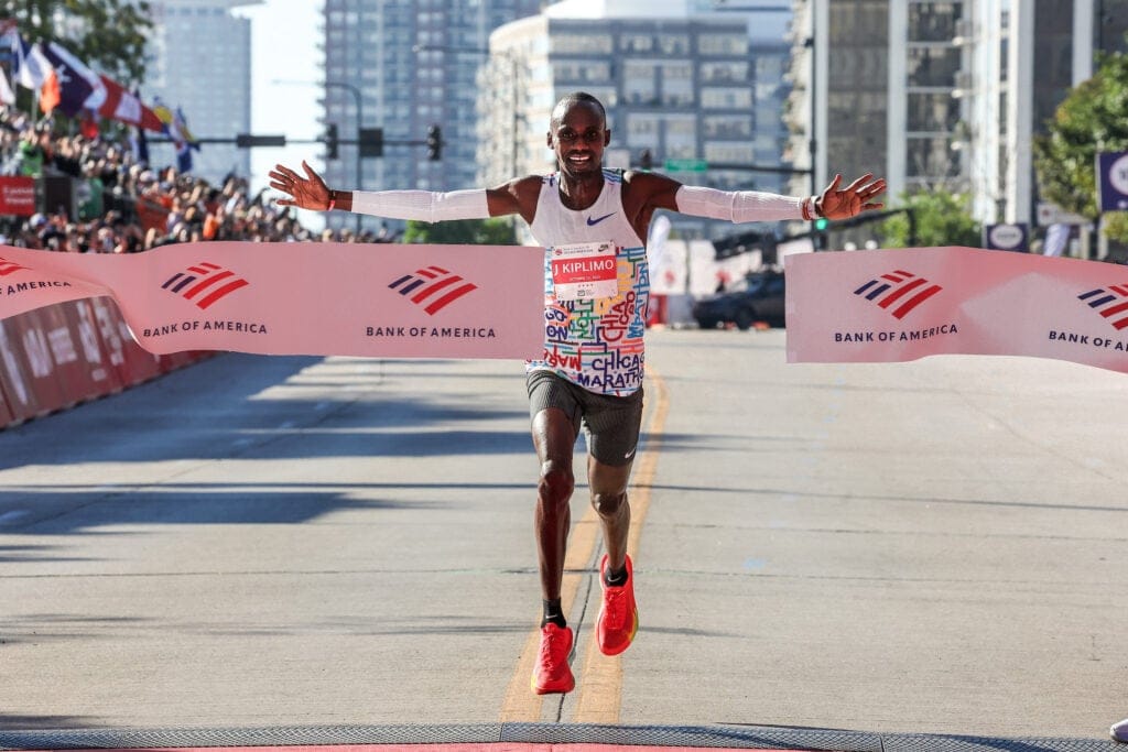 Jacob Kiplimo lên ngôi tại Chicago Marathon 2025